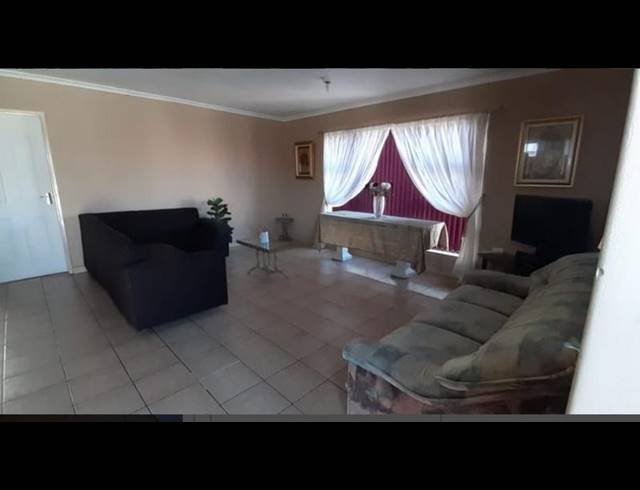 3 BEDROOM PROPERTY TO RENT IN KENSINGTON